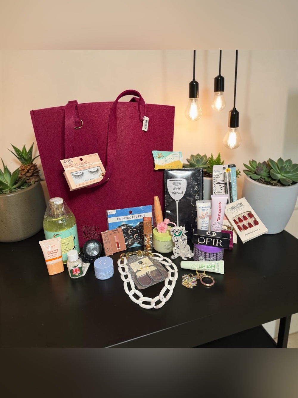 ♥️BBW♥️Magenta Tote Bag w/Assorted Beauty & Accessories 29-Piece Bundle/NIP